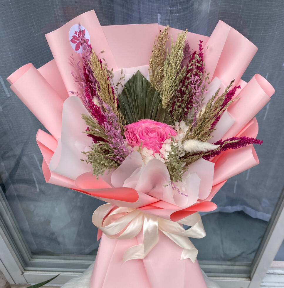 Dried flower bouquet P780
